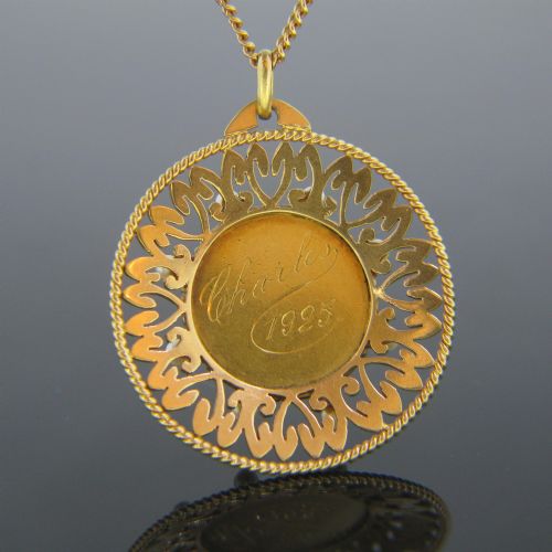 VINTAGE CHERUB MEDAL PENDANT 18KT YELLOW AND ROSE GOLD FRANCE CIRCA 1925 - ADDITIONAL PHOTO 3