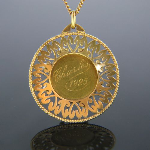 VINTAGE CHERUB MEDAL PENDANT 18KT YELLOW AND ROSE GOLD FRANCE CIRCA 1925 - ADDITIONAL PHOTO 4
