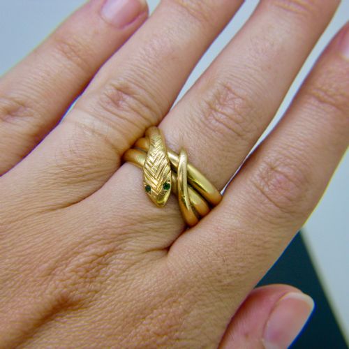 ANTIQUE GREEN STONES SNAKE RING 18KT YELLOW GOLD CIRCA 1905 - ADDITIONAL PHOTO 5
