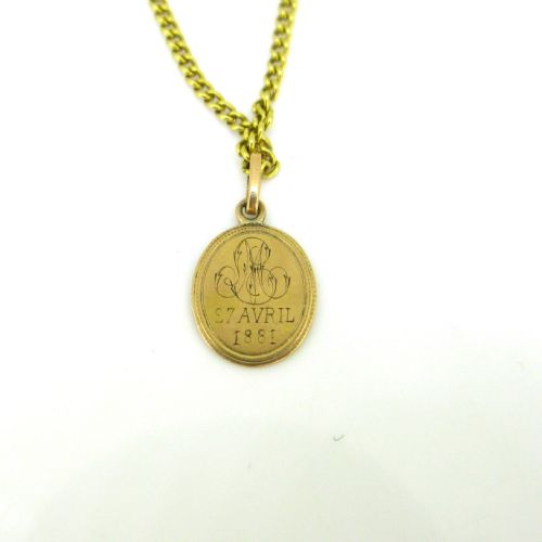ANTIQUE LATE 19TH CENTURY VIRGIN MARY MEDAL PENDANT 18KT ROSE GOLD FRANCE CIRCA 1880 - ADDITIONAL PHOTO 2