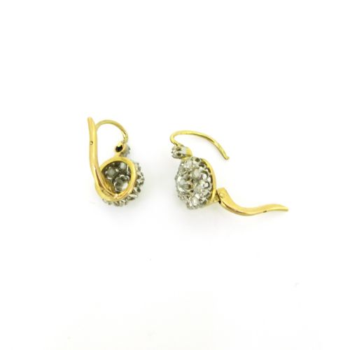 ANTIQUE EDWARDIAN DIAMONDS DORMEUSES EARRINGS 18KT YELLOW GOLD AND PLATINUM CIRCA 1910 - ADDITIONAL PHOTO 3