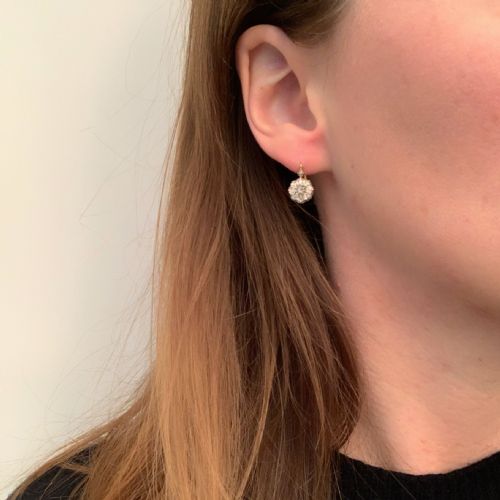 ANTIQUE EDWARDIAN DIAMONDS DORMEUSES EARRINGS 18KT YELLOW GOLD AND PLATINUM CIRCA 1910 - ADDITIONAL PHOTO 4