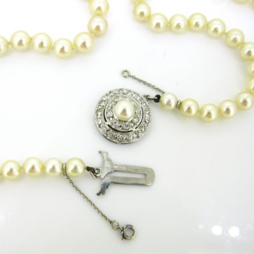 CULTURED PEARLS DIAMONDS 18KT WHITE GOLD CLASP NECKLACE FRANCE CIRCA 1930 - ADDITIONAL PHOTO 4