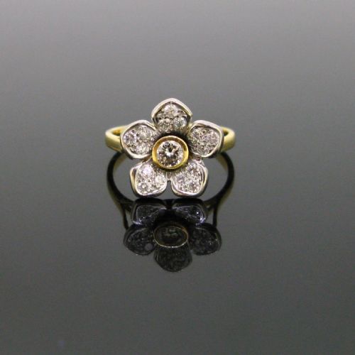 vintage diamonds flower ring 18kt yellow and white gold circa 1950 - CATEGORY: ANTIQUE JEWELLERY - DATED 1950
