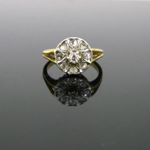 vintage diamonds cluster ring 18kt yellow gold and platinum circa 1930 - CATEGORY: ANTIQUE JEWELLERY - DATED 1940
