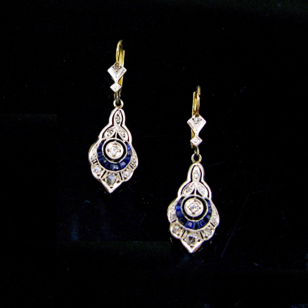 Antique Edwardian Belle Epoque Sapphires and Diamonds Earrings in their box, 18kt gold and platinum, France, circa 1910