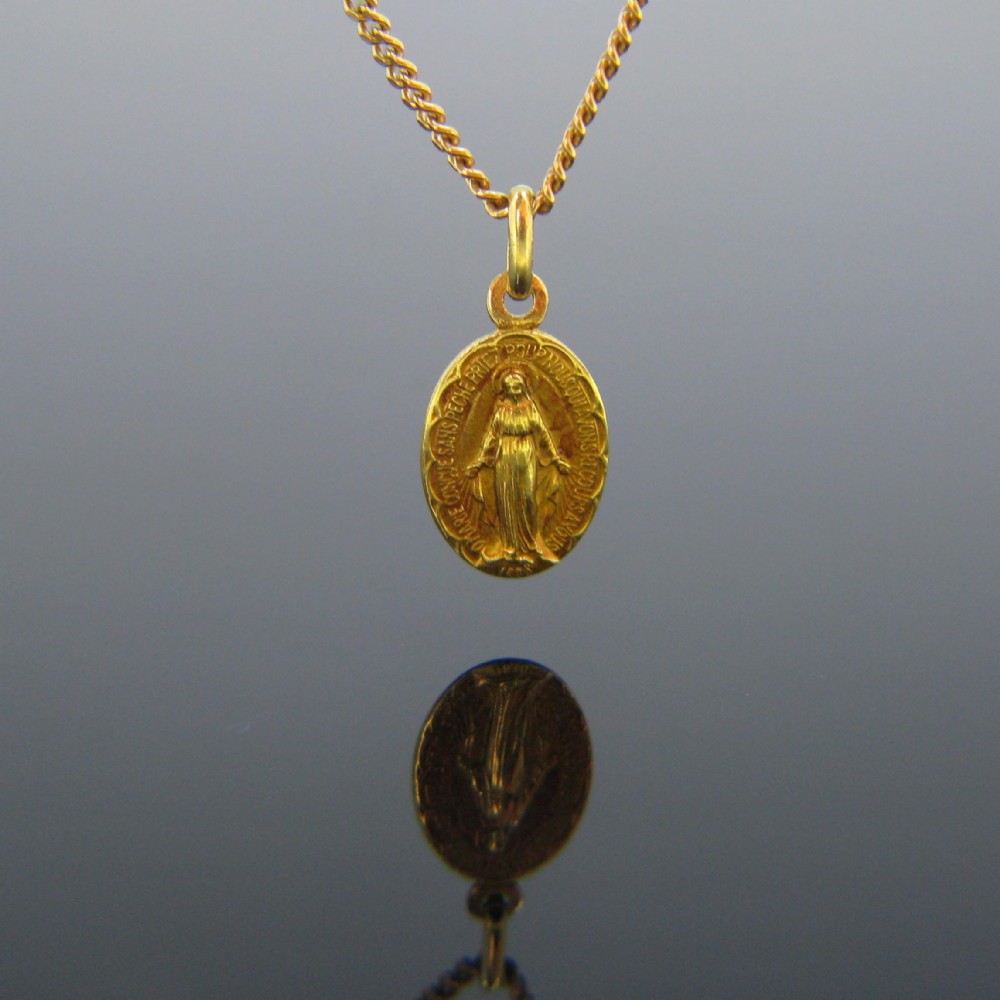 Vintage Religious Virgin Mary Miraculous Medal, circa 1960