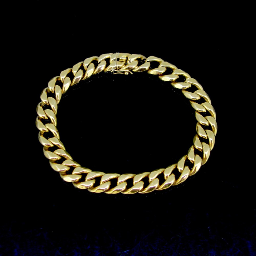 Curb Links 18kt Yellow Gold Bracelet, France, circa 1940