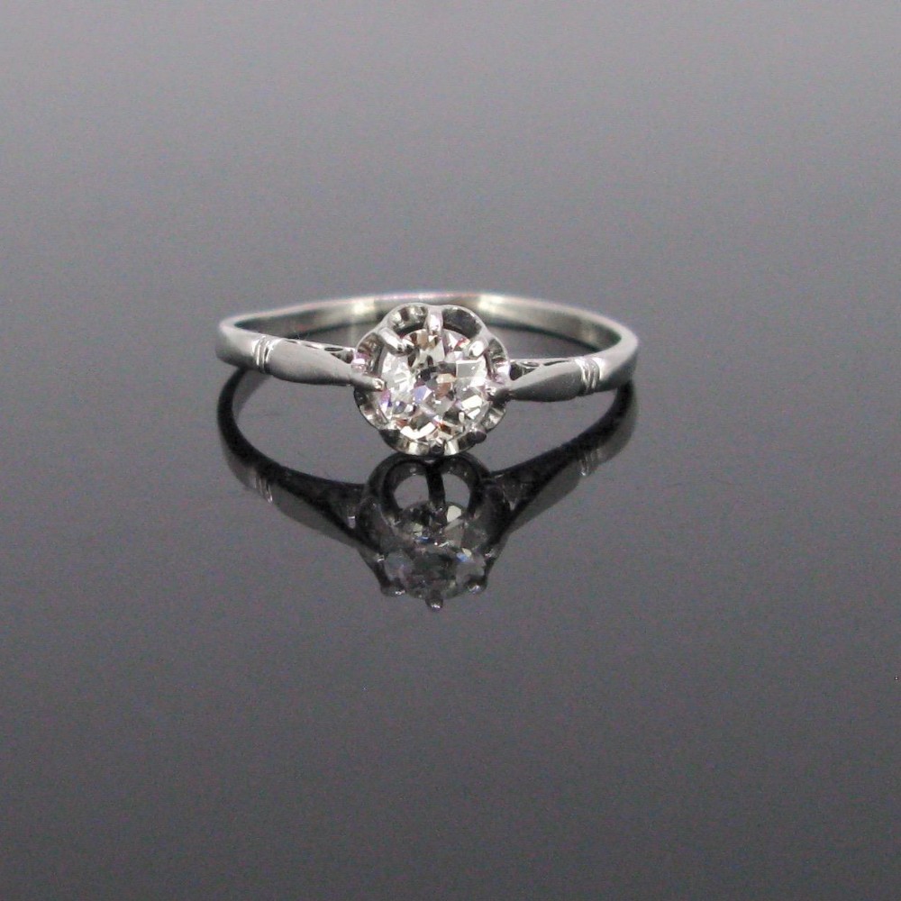 Art Deco Solitaire Diamond Ring, 18kt white gold and platinum