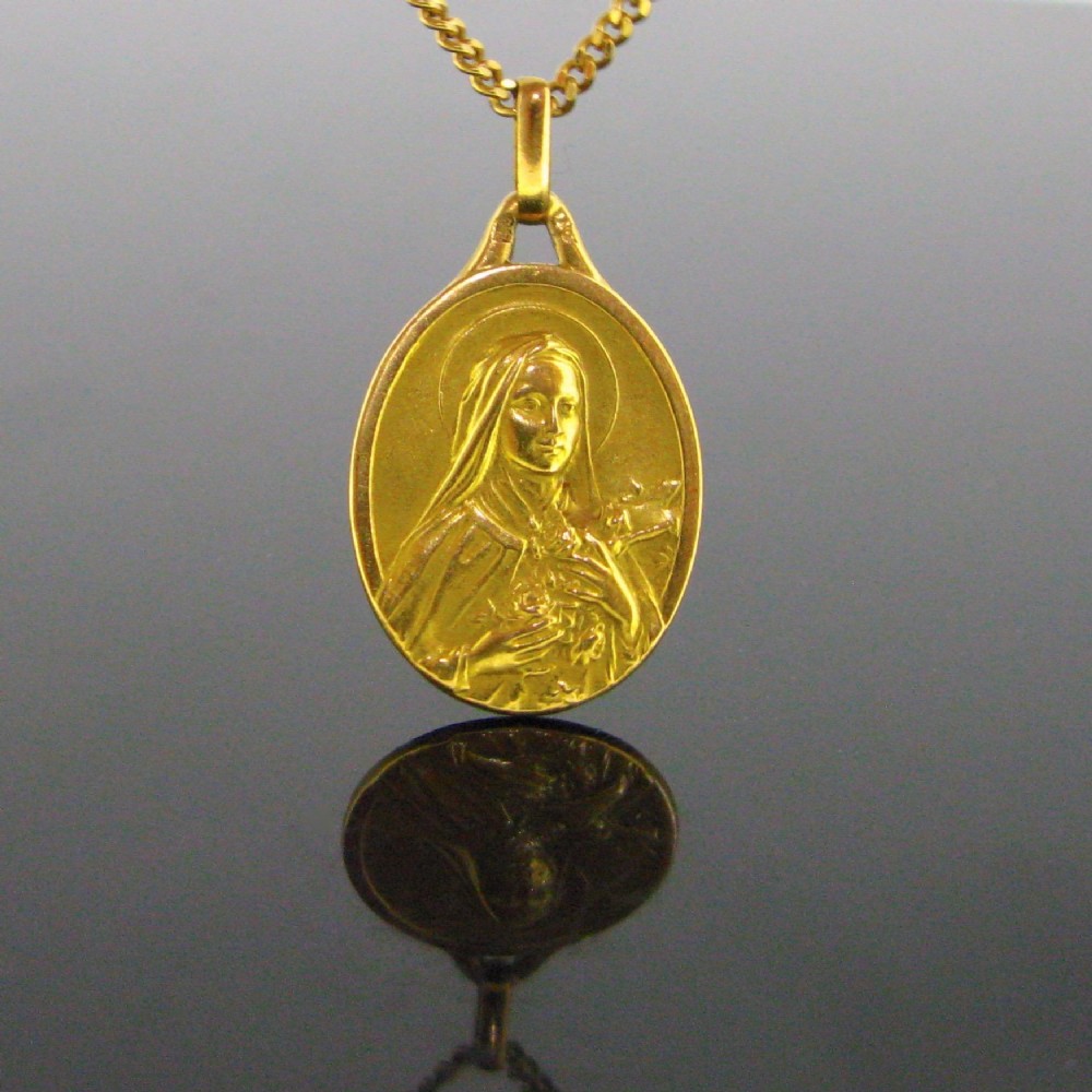 Vintage Saint Therese Religious Pendant, 18kt Yellow Gold, France, circa 1940
