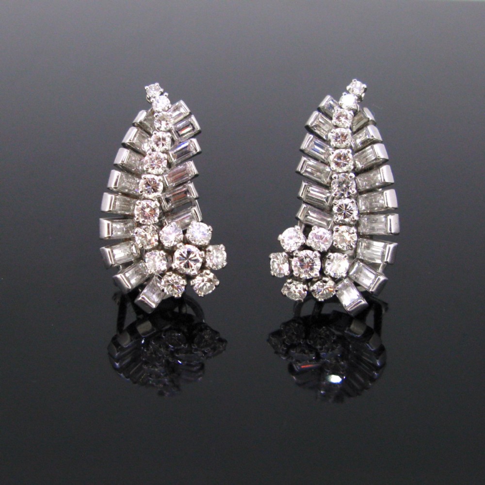 Art Deco 6ct Diamonds Earrings Clips, 18kt white Gold and Platinum, France, circa 1930