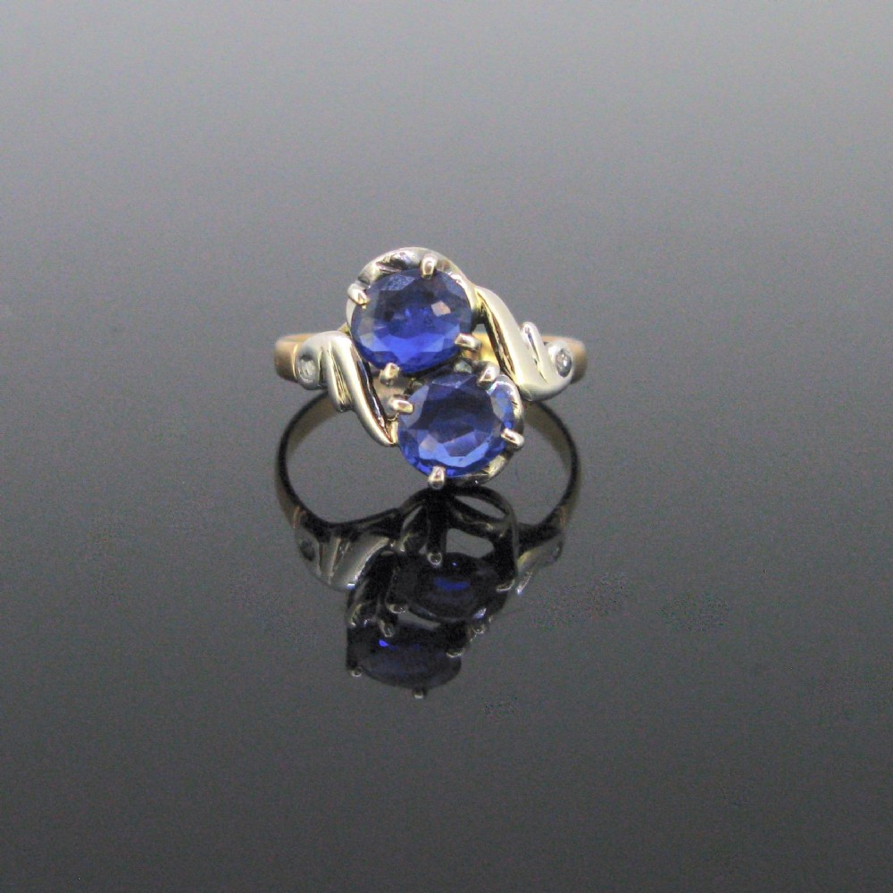 Art Nouveau Toi et Moi Sapphires and Rose cut Diamonds Ring, 18kt yellow gold and silver, circa 1900