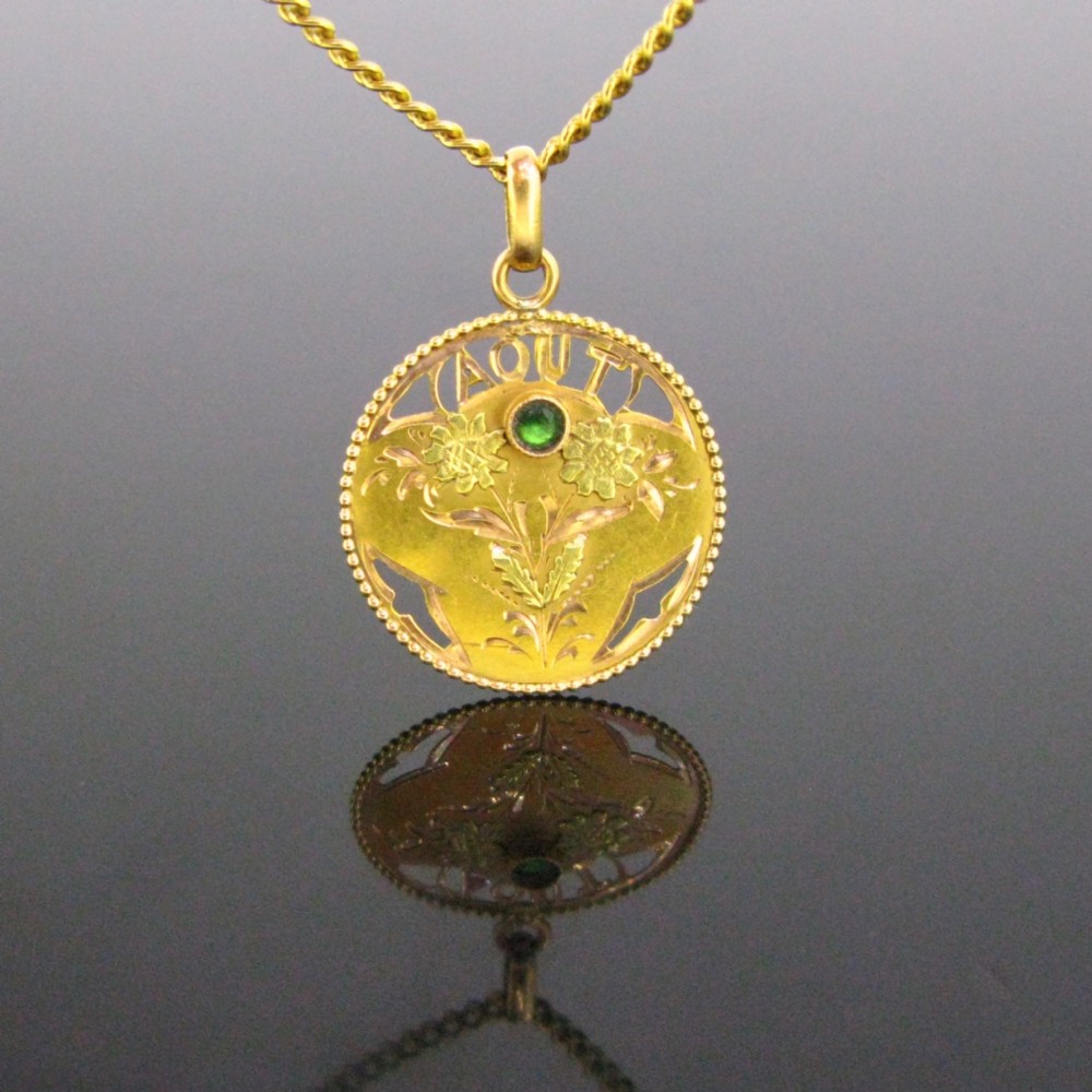Antique Art Nouveau August Green stone Pendant, 18kt gold, France, circa 1900