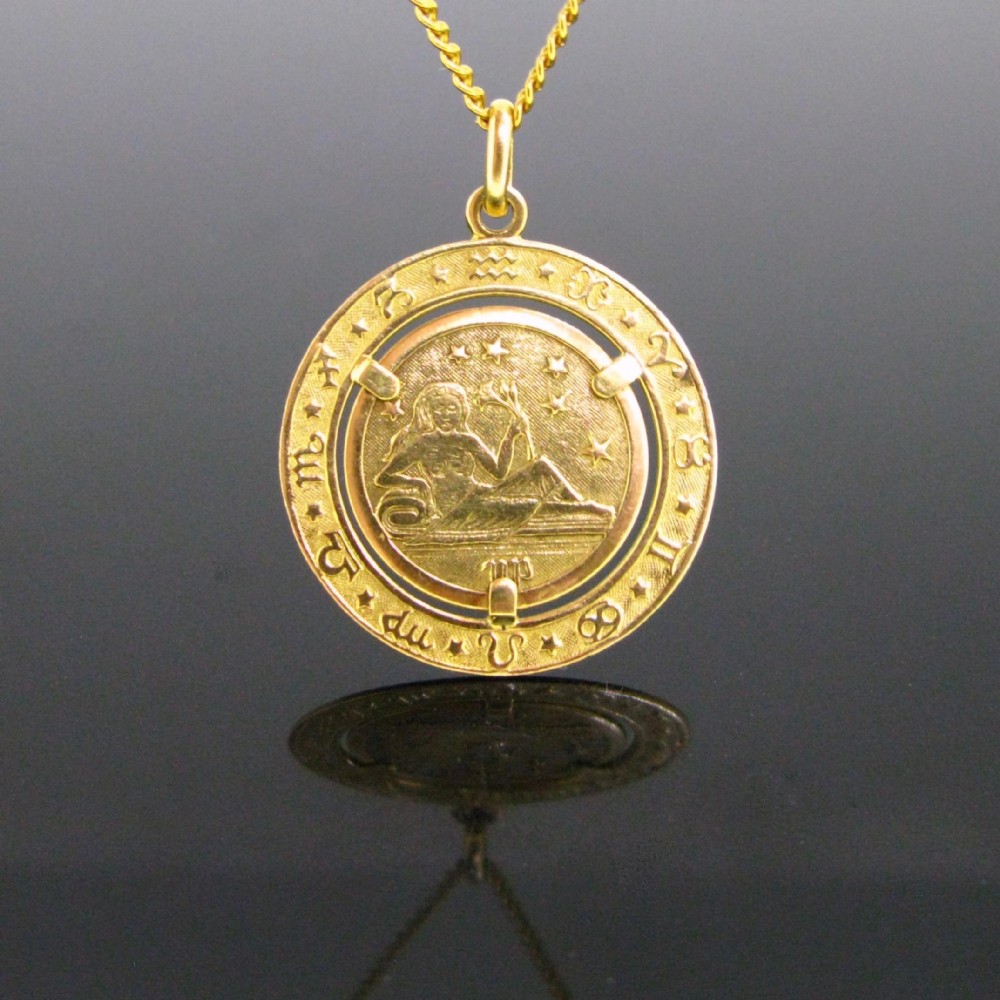 Vintage Virgo Astrological sign Zodiac Pendant, 18kt Yellow Gold, circa 1930