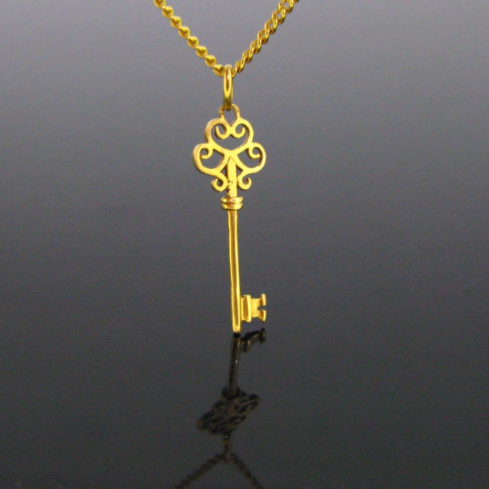 Antique Art Nouveau Key Pendant by Bagnis Freres, 18kt yellow gold, France, circa 1900