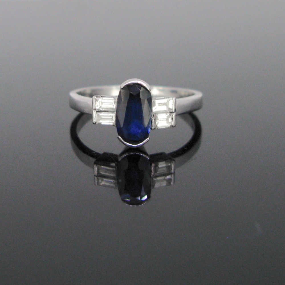 Vintage Sapphire and Diamonds Ring, 18kt white Gold, circa 1940