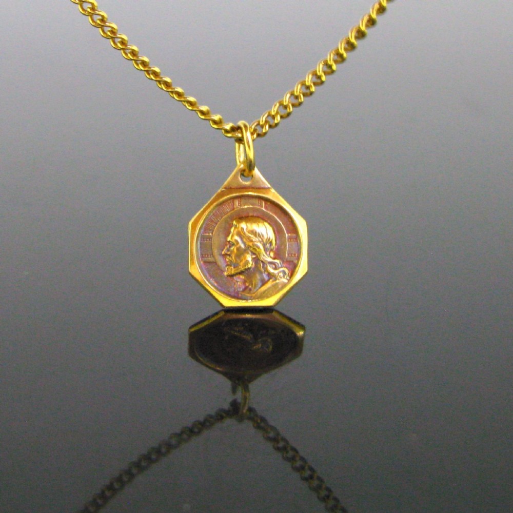 Vintage Octagonal Italian Christ Dio ti Protega pendant, 18kt yellow gold