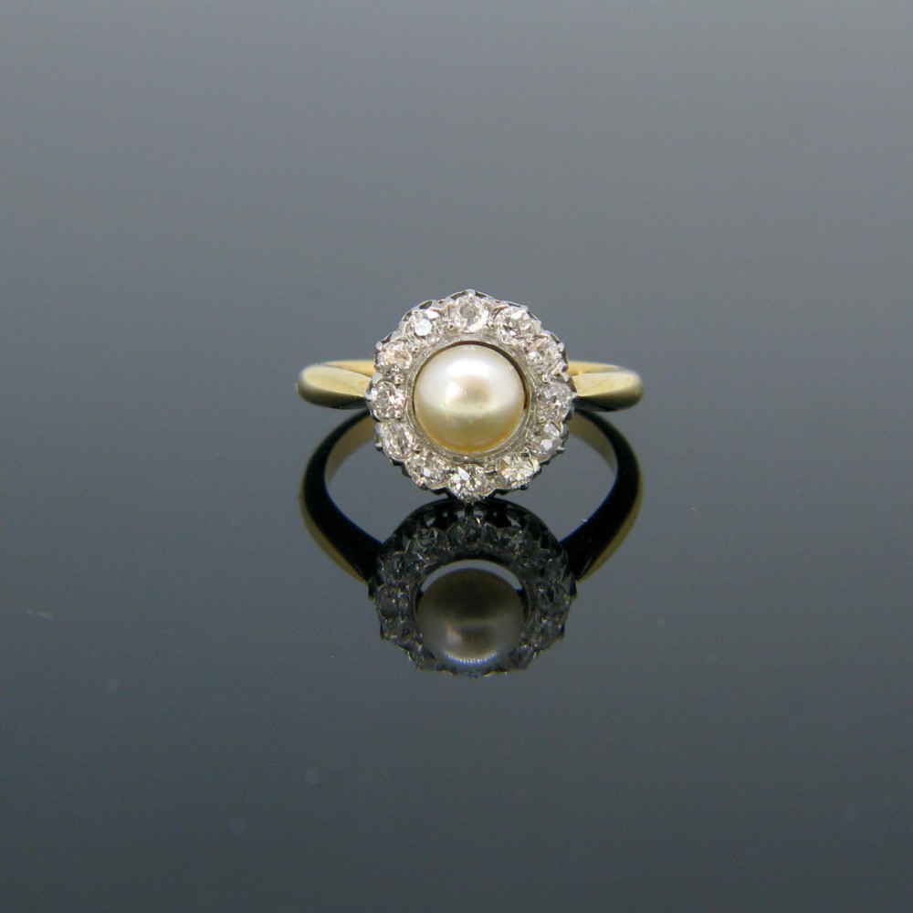 Antique Edwardian Pearl Old Cut Diamonds Cluster Ring, 18kt yellow gold and platinum, circa 1915