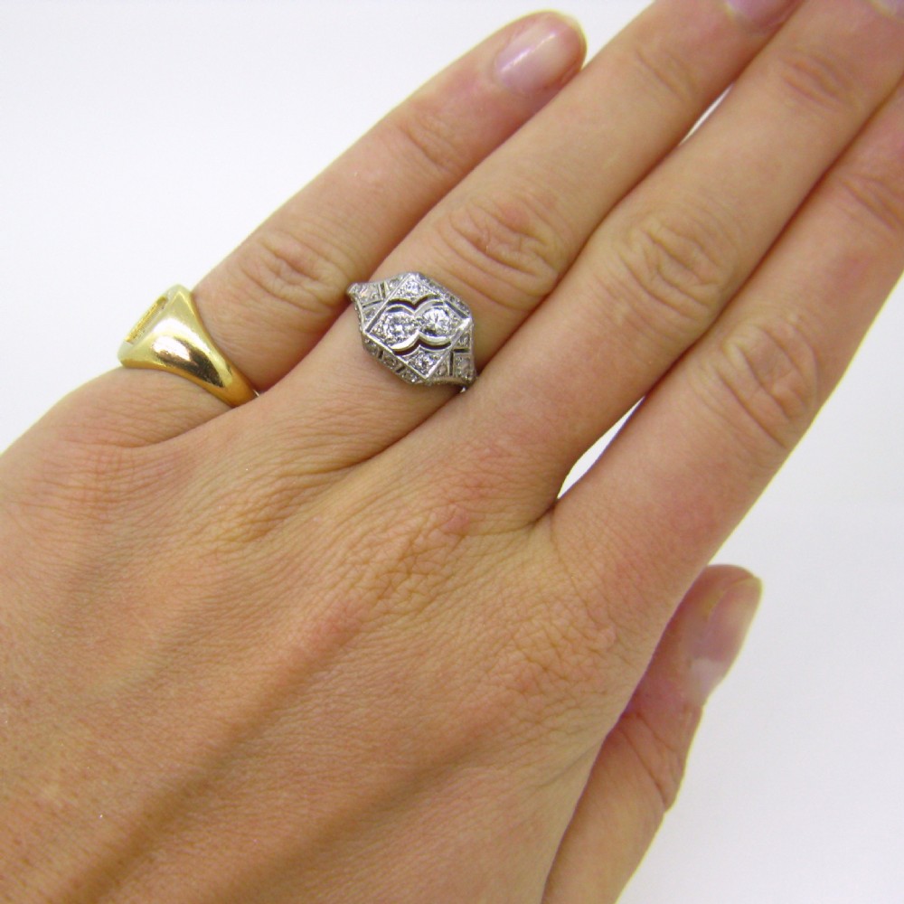 French Art Deco Diamonds ring, platinum, circa 1920 View III