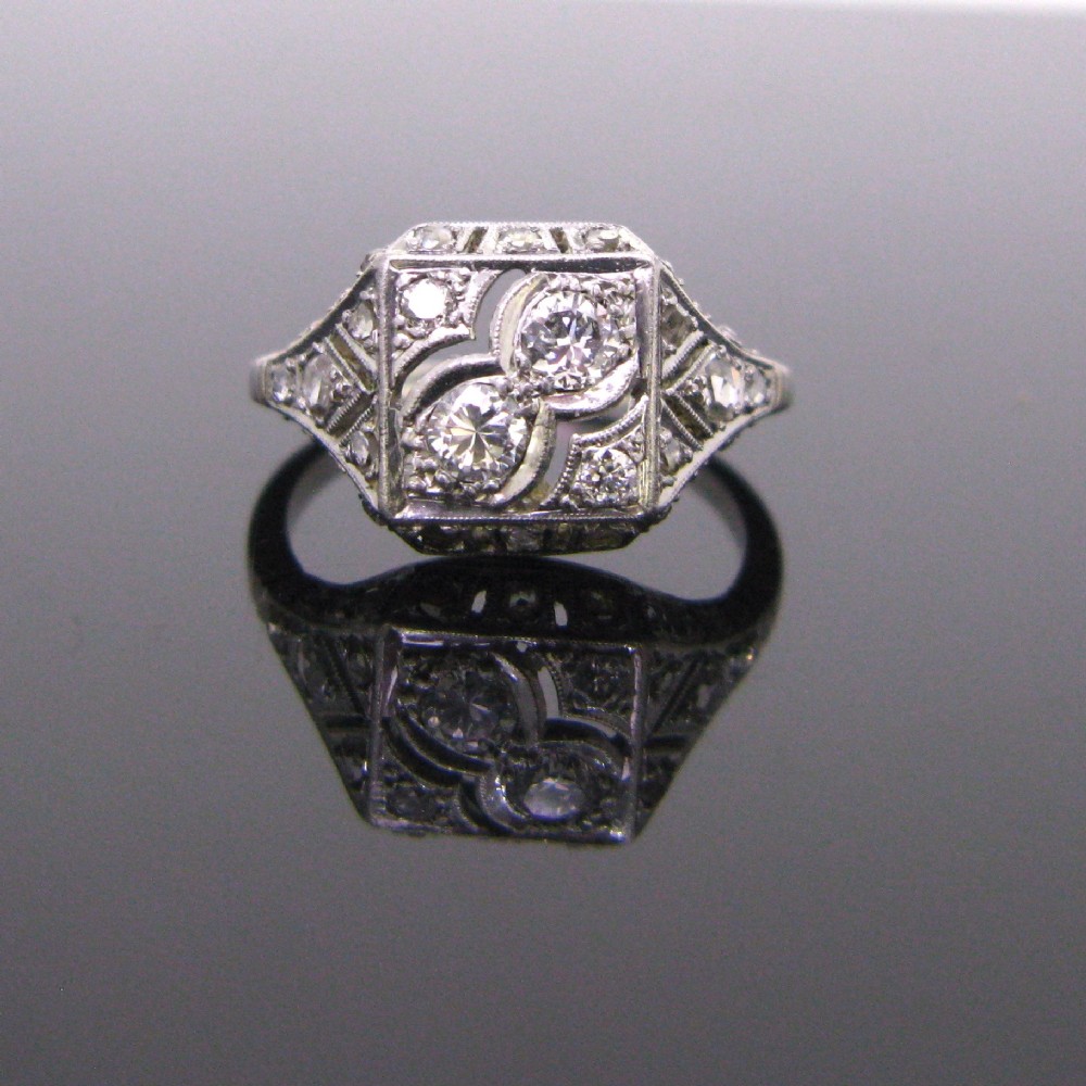 French Art Deco Diamonds ring, platinum, circa 1920