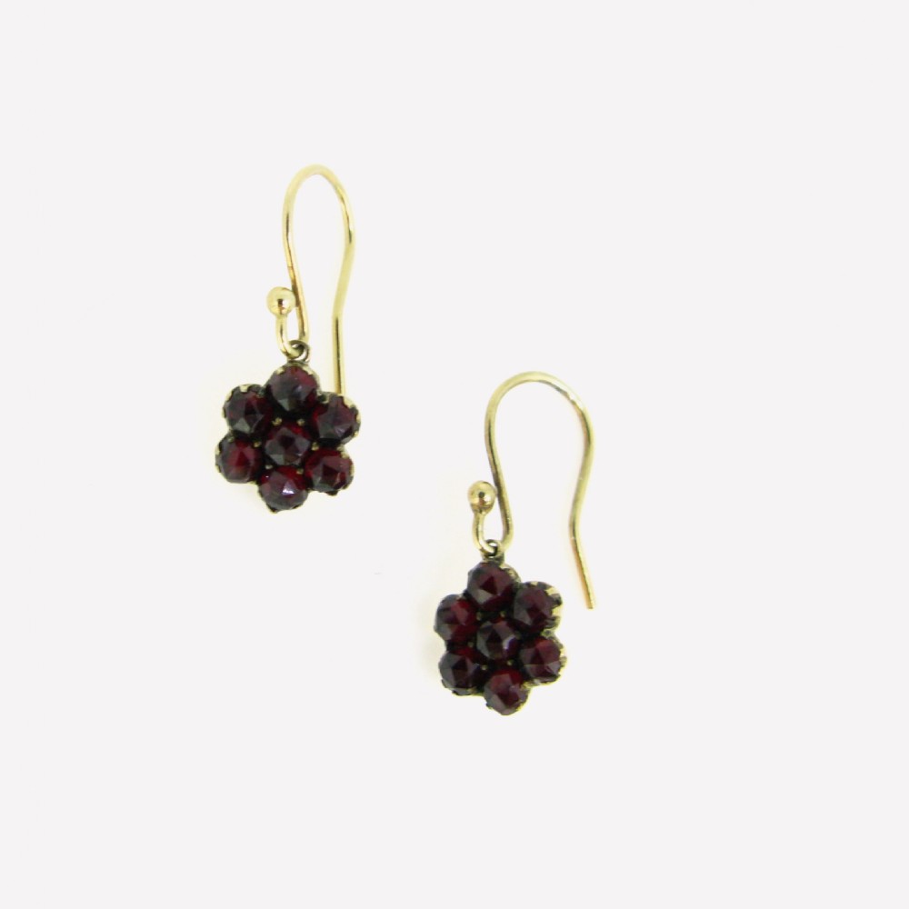 Antique Victorian Garnets Earrings, circa 1880 View V