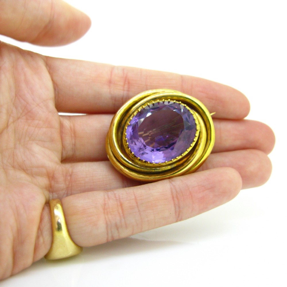 Antique Victorian Amethyst 18k Yellow Gold Brooch, circa 1880 View II