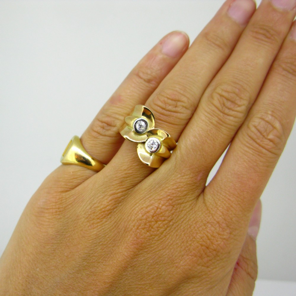 Retro Tank Diamonds Ring, 18kt gold and platinum, circa 1940 View VIII