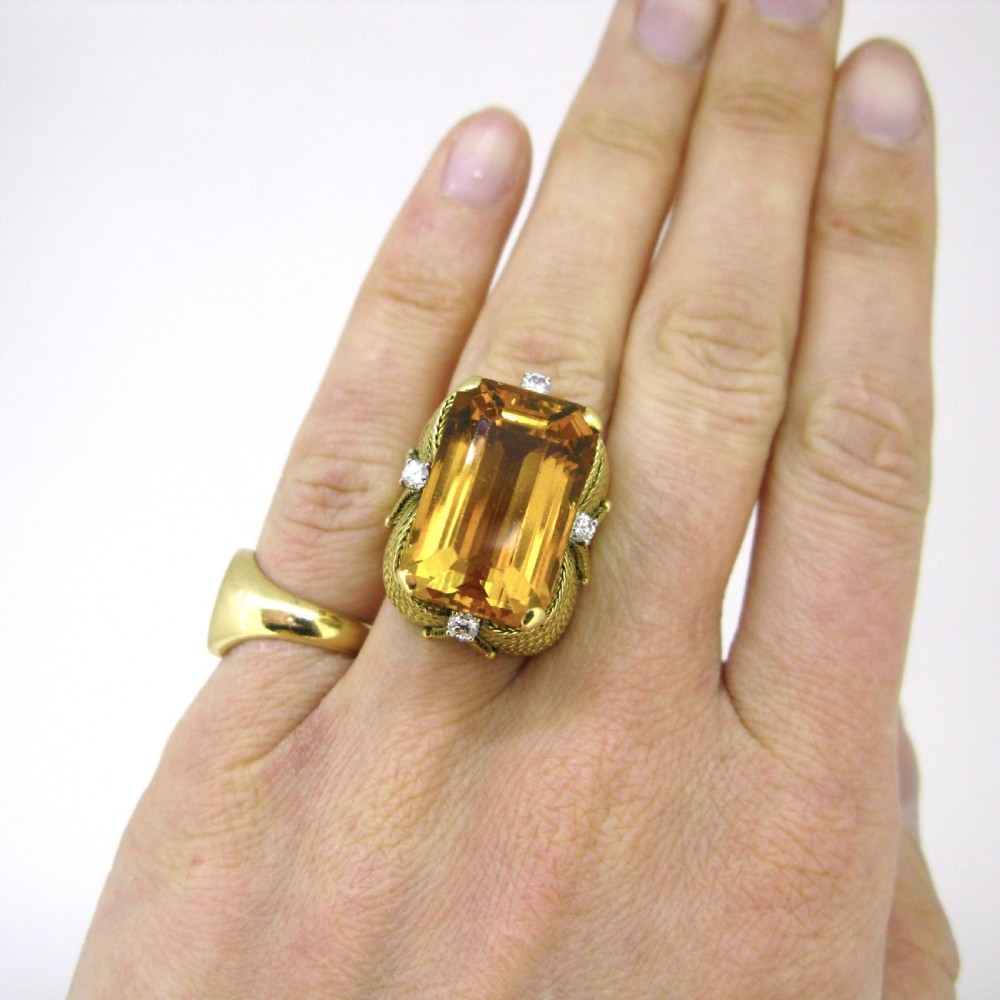 Vintage Cocktail 22ct Citrine Ring, 18kt yellow gold, circa 1950 View VII