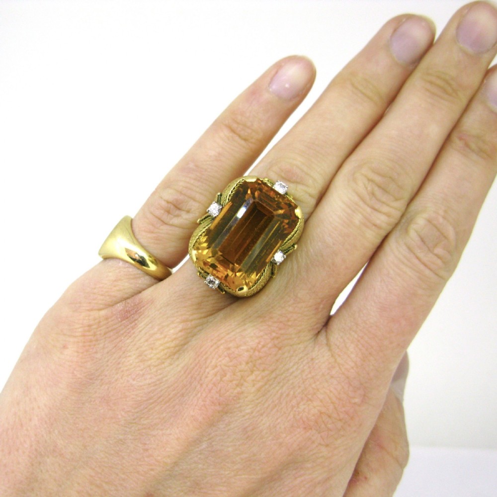 Vintage Cocktail 22ct Citrine Ring, 18kt yellow gold, circa 1950 View VIII