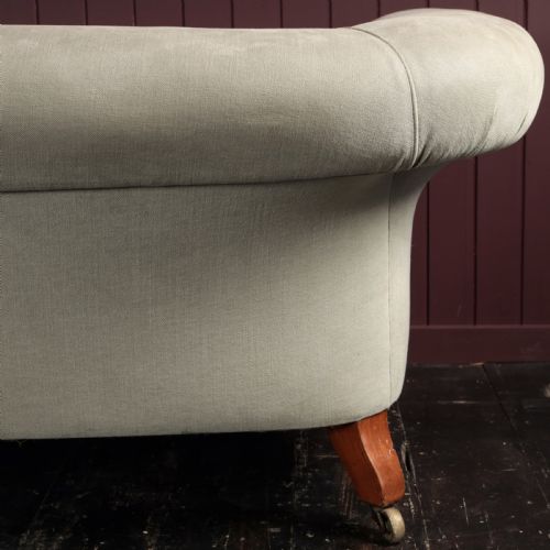 19TH CENTURY HOWARD AND SONS SOFA - ADDITIONAL PHOTO 12