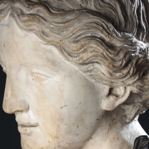 A WHITE AND MIXED MARBLE BUST OF A LADY - ADDITIONAL PHOTO 12
