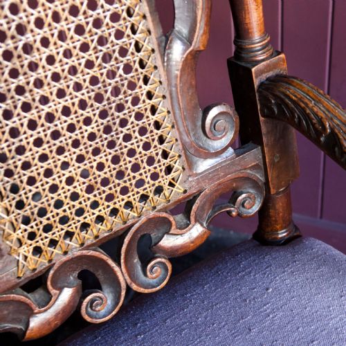 17TH CENTURY WALNUT ARMCHAIR - ADDITIONAL PHOTO 13