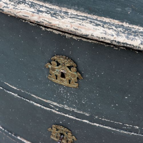 18TH CENTURY SERPENTINE COMMODE - ADDITIONAL PHOTO 7