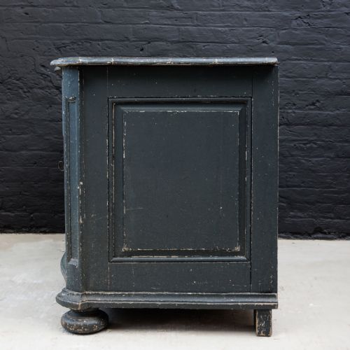 18TH CENTURY SERPENTINE COMMODE - ADDITIONAL PHOTO 19