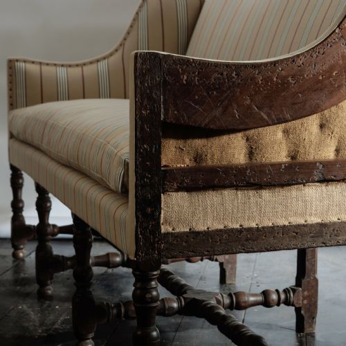17TH CENTURY WINGBACK SOFA - ADDITIONAL PHOTO 15