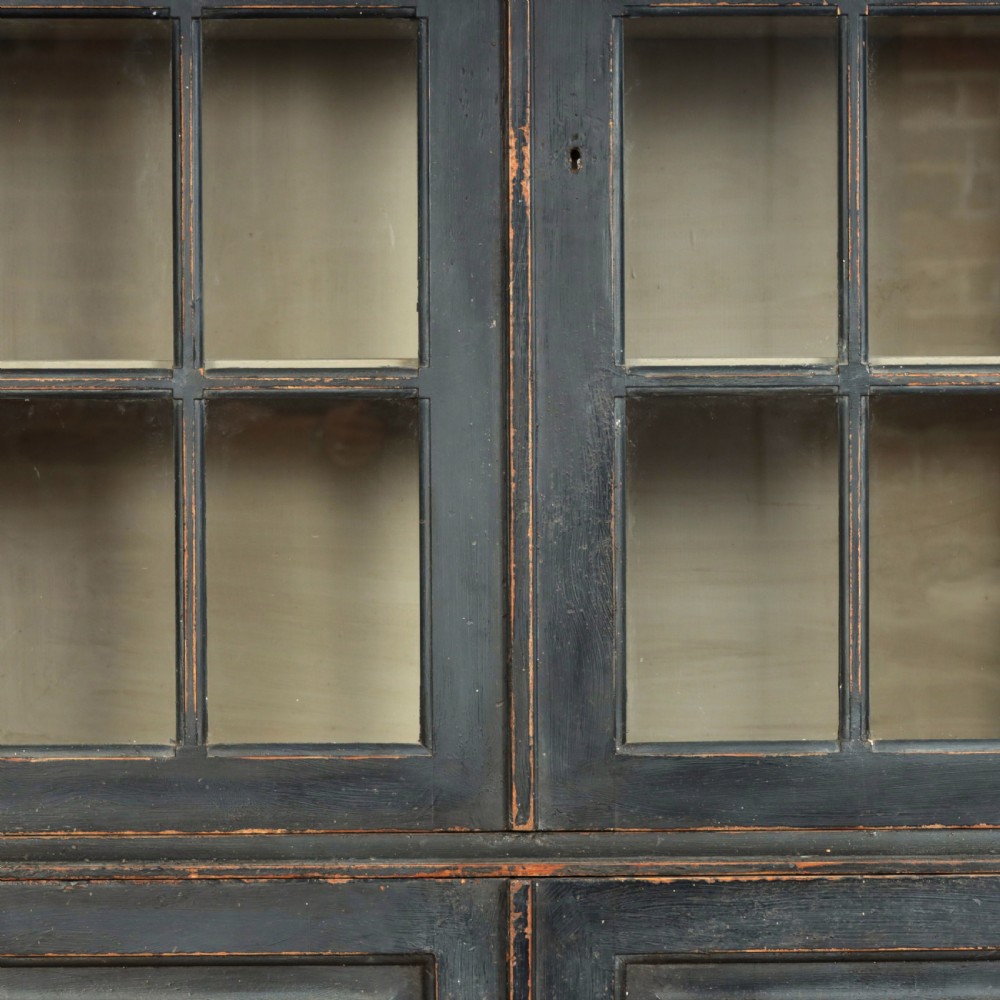 19TH CENTURY SWEDISH DRESSER View IX