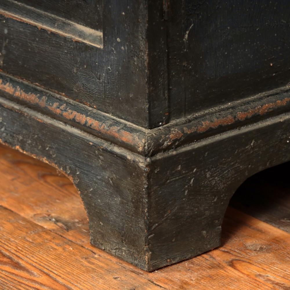 19TH CENTURY SWEDISH DRESSER View XIII