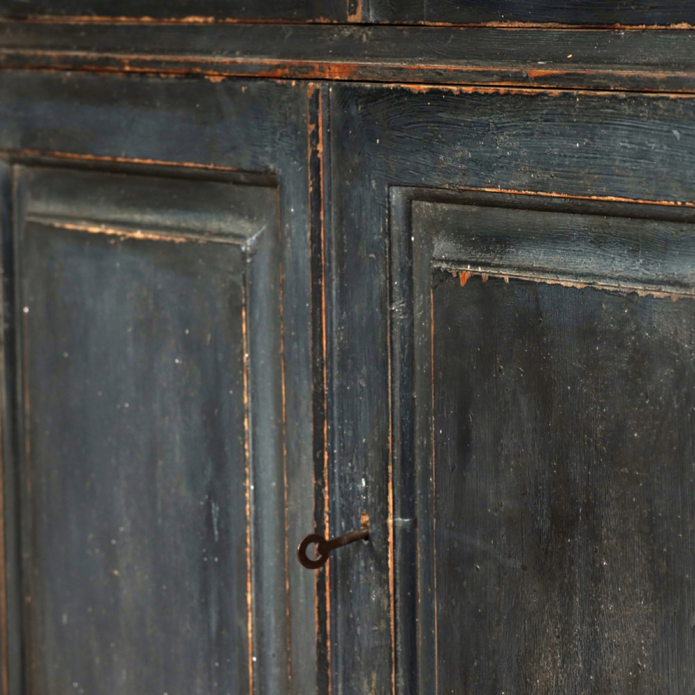 19TH CENTURY SWEDISH DRESSER View XIV