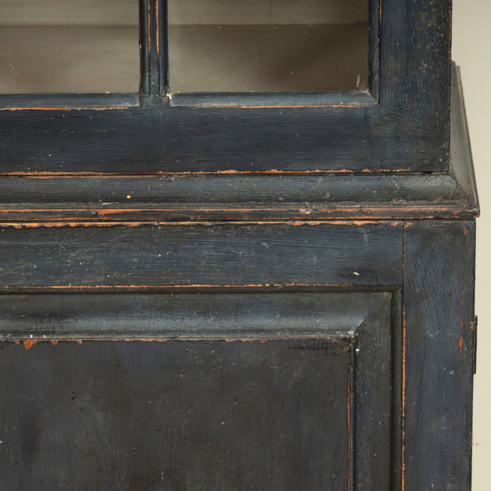 19TH CENTURY SWEDISH DRESSER View XVII