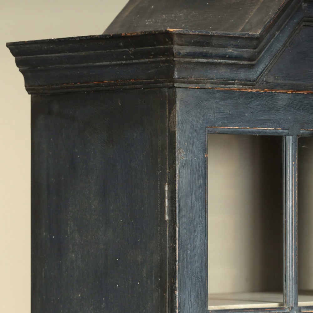 19TH CENTURY SWEDISH DRESSER View XVIII