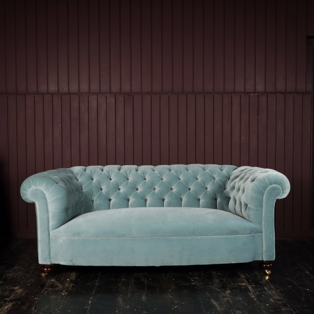 19TH CENTURY ROBERT STRAHAN & CO CHESTERFIELD SOFA View II