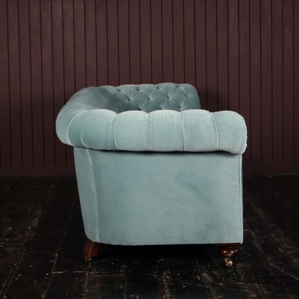 19TH CENTURY ROBERT STRAHAN & CO CHESTERFIELD SOFA View IV