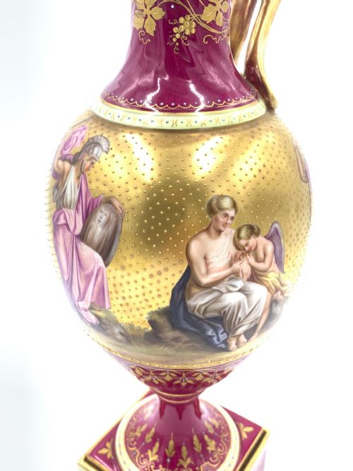 19TH CENTURY ROYAL VIENNA PORCELAIN EWER ON STAND - ADDITIONAL PHOTO 3