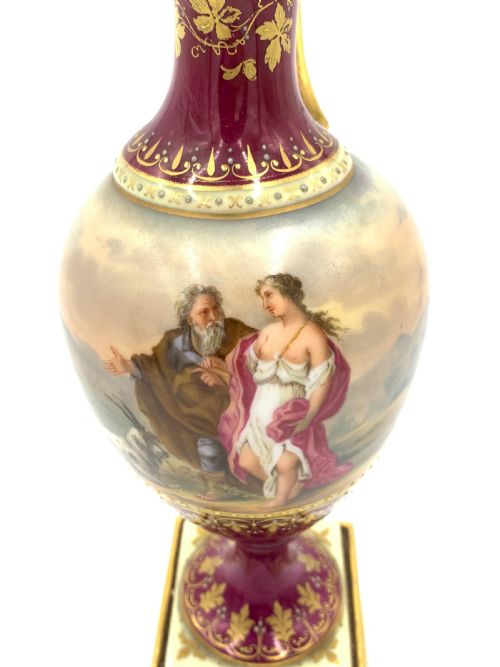19TH CENTURY ROYAL VIENNA EWER - ADDITIONAL PHOTO 4