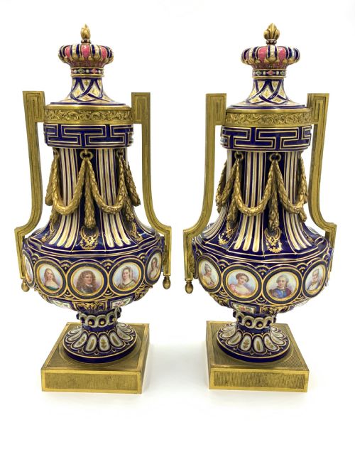 FINE 19TH CENTURY PAIR OF FRENCH SEVRES STYLE PORCELAIN VASES - ADDITIONAL PHOTO 2