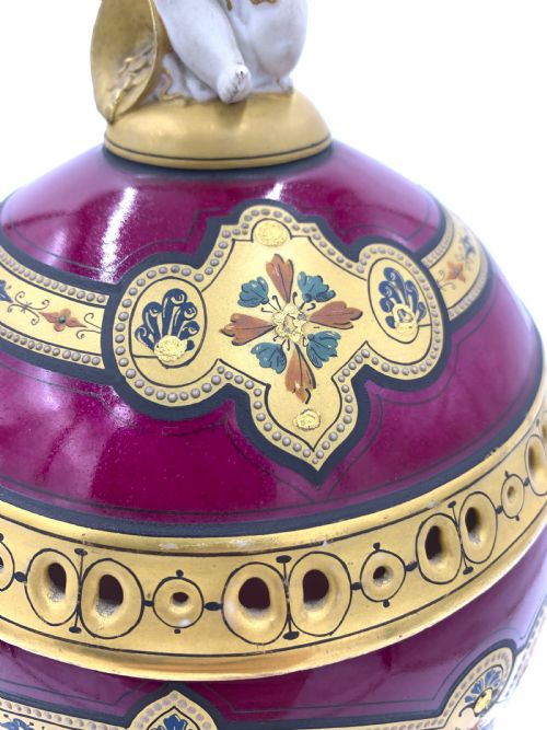 PAIR OF ANTIQUE VIENNA PORCELAIN VASES - ADDITIONAL PHOTO 6