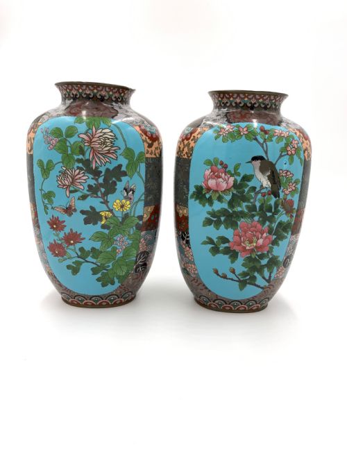 PAIR OF JAPANESE 19TH CENTURY MEIJI PERIOD CLOISONN ENAMEL VASES - ADDITIONAL PHOTO 7
