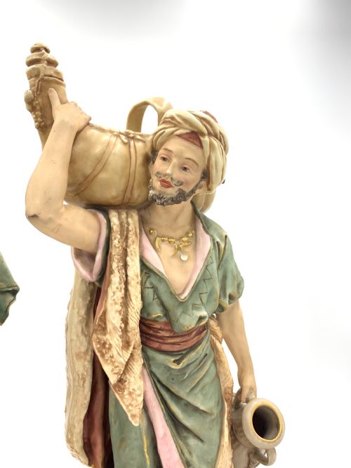 PAIR OF ROYAL DUX BOHEMIA PORCELAIN FIGURES OF AN EASTERN WATER BEARER AND HIS COMPANION - ADDITIONAL PHOTO 6