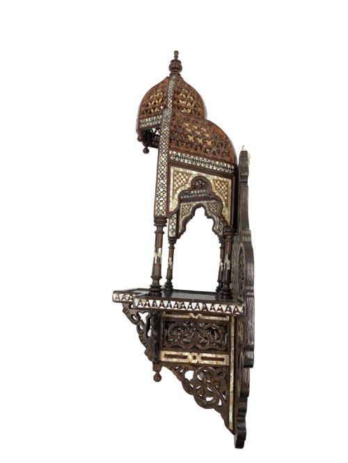 WALNUT INLAID WITH MOTHER OF PEARL WALL BRACKET SYRIA 19TH CENTURY - ADDITIONAL PHOTO 1