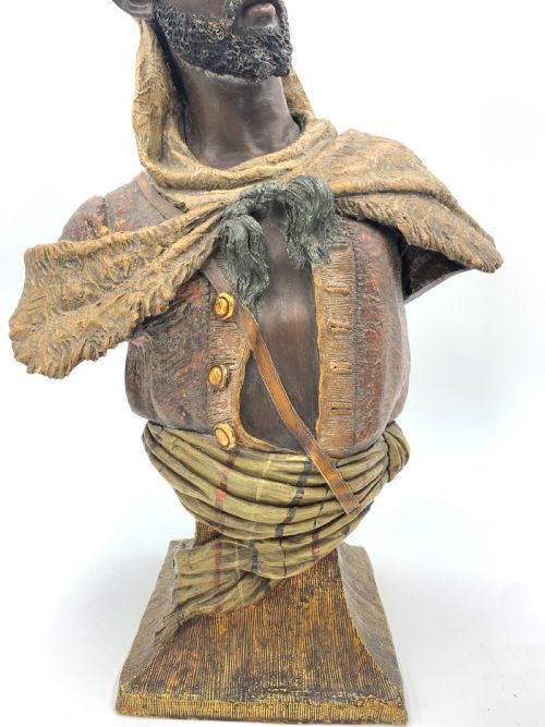 PAIR OF ANTIQUE ORIENTALIST TERRACOTTA BUSTS BY FRIEDRICH GOLDSCHEIDER - ADDITIONAL PHOTO 5